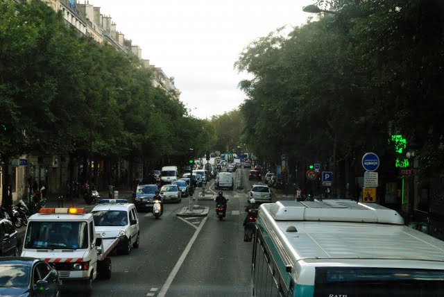 traffic-on-a-french-road