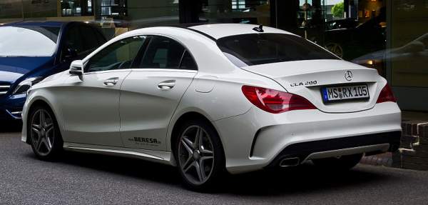 Mercedes-Benz_CLA_200_AMG_Line